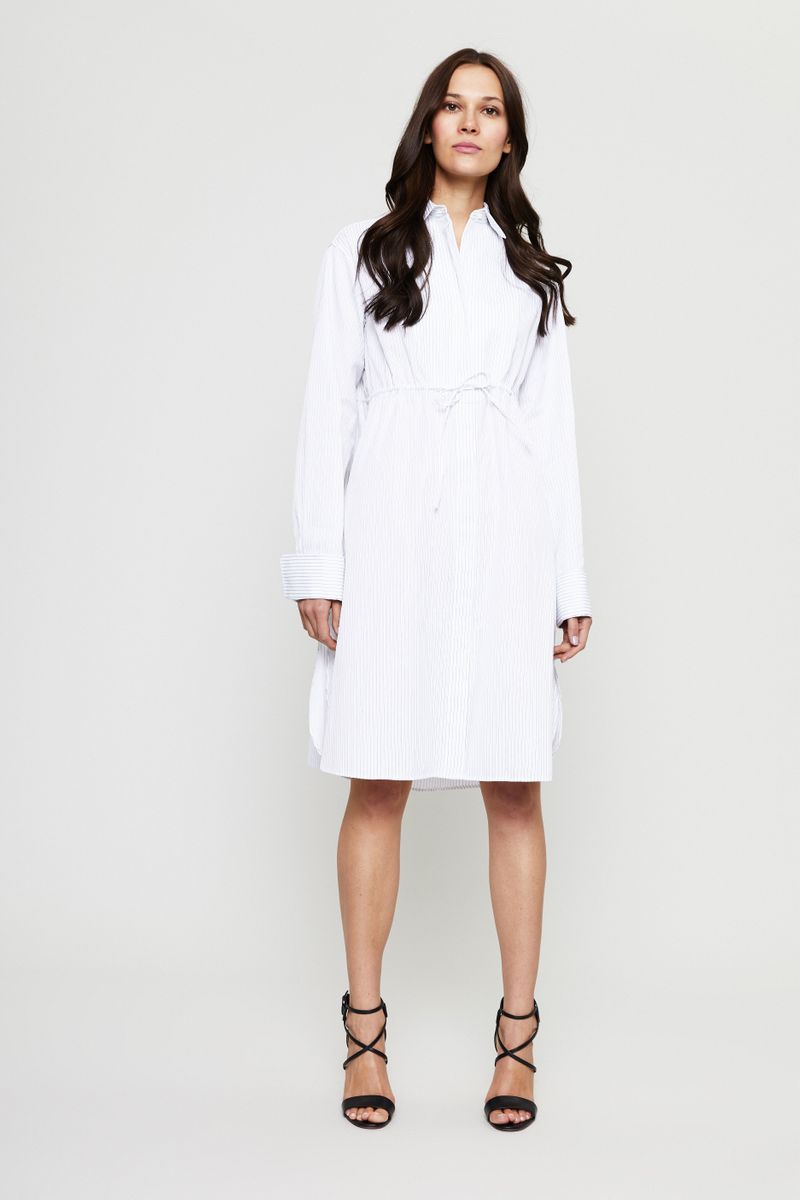 Gestreiftes Hemdblusenkleid mit Bindeelement Weiß