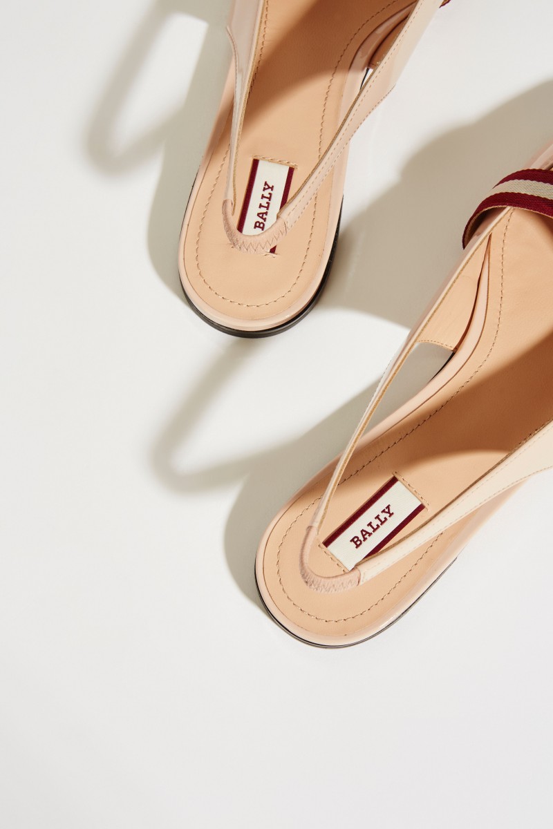 Spitzer Lackleder-Flat 'Ali' Rosé