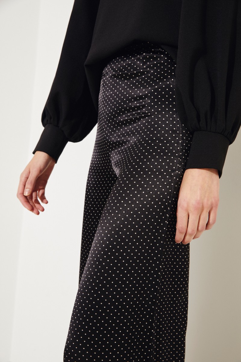 Fließende Hose mit Polka Dots Schwarz/Weiß