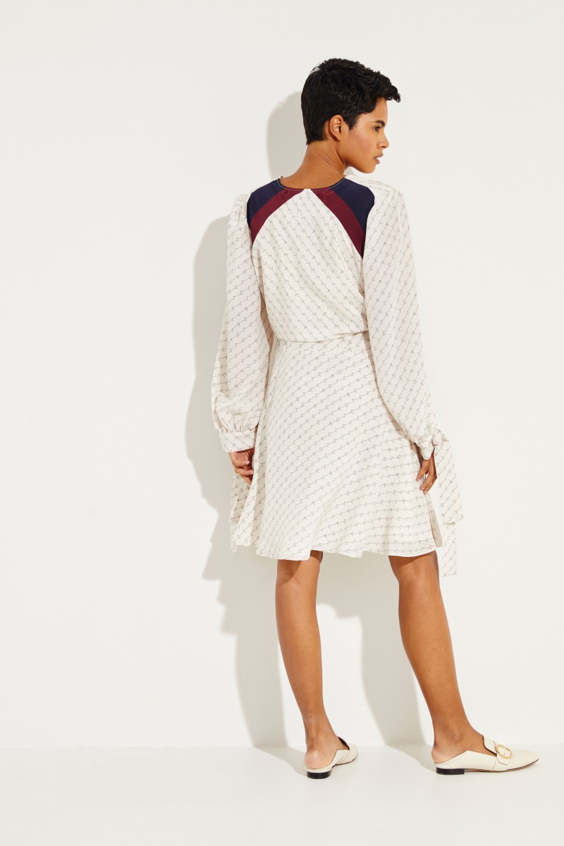 Seiden-Kleid mit Bindedetail Créme