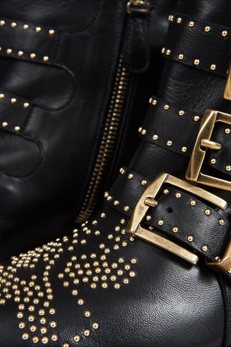 Stiefelette 'Susanna' mit Nieten Schwarz/Gold