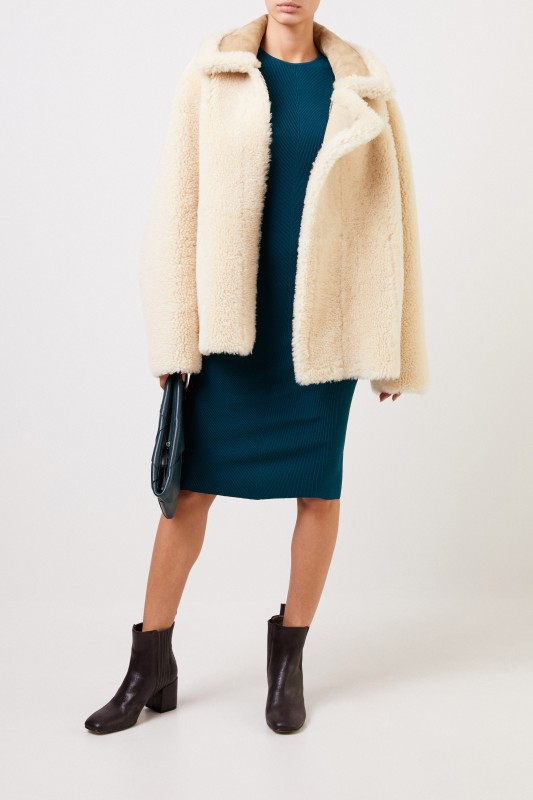 Oversize Wende-Lammfelljacke Ecru