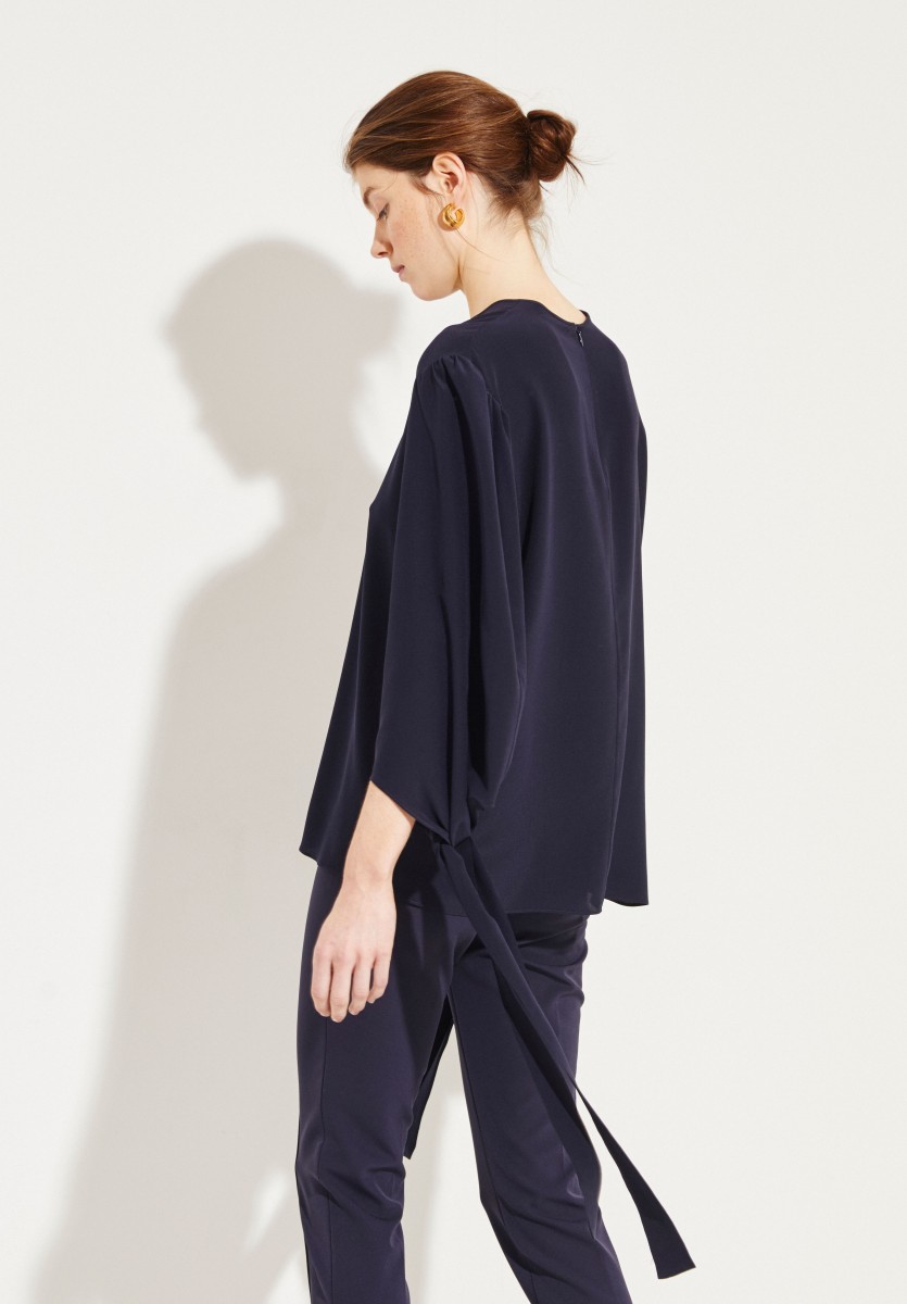 Seiden-Bluse mit Bindedetails Blau