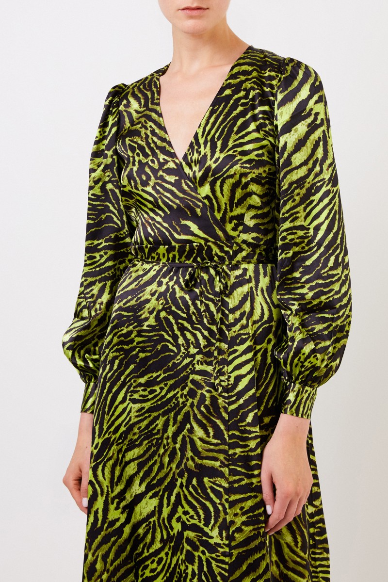 Ganni Seiden-Wickelkleid mit Tigerprint Multi