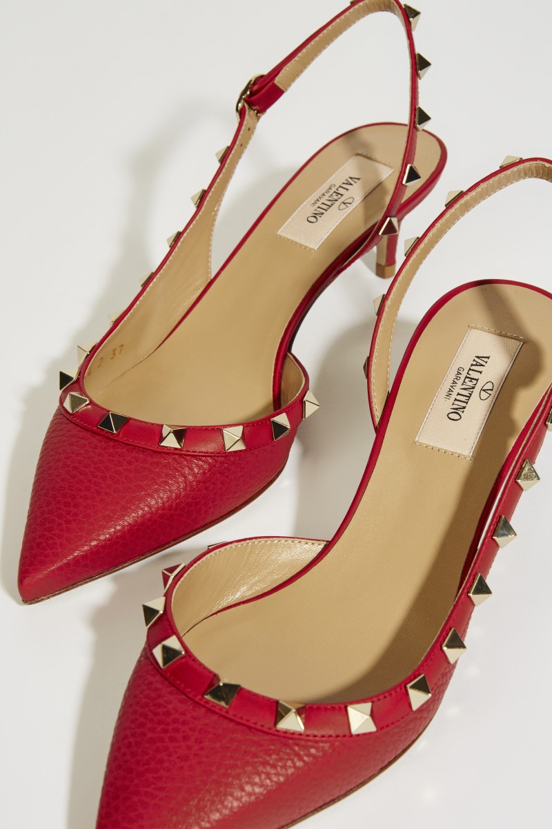 Slingback mit Nietendetails Rot