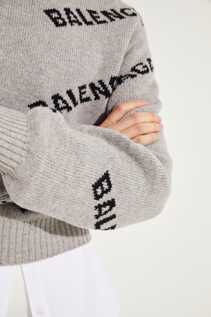 Gecroppter Woll-Pullover mit Logo Grau/Schwarz