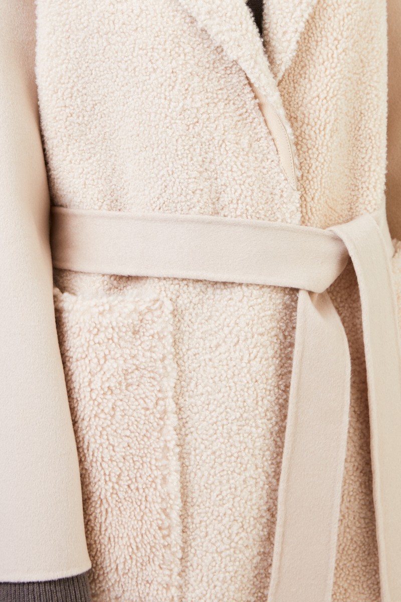 Yves Salomon Cashmere-Lammfellmantel mit Gürtel Crème