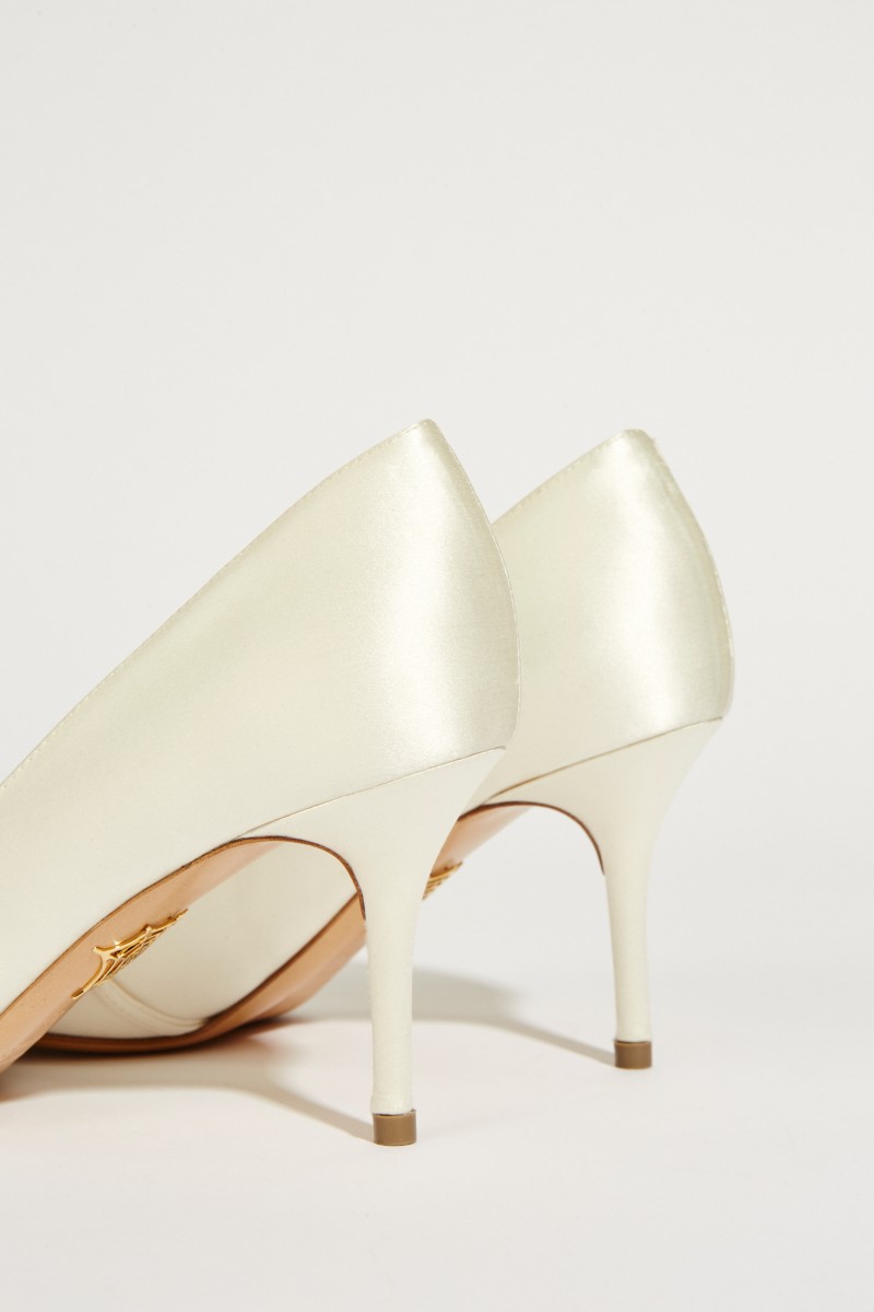 Satin-Brautpump mit Schleifendetail Weiß