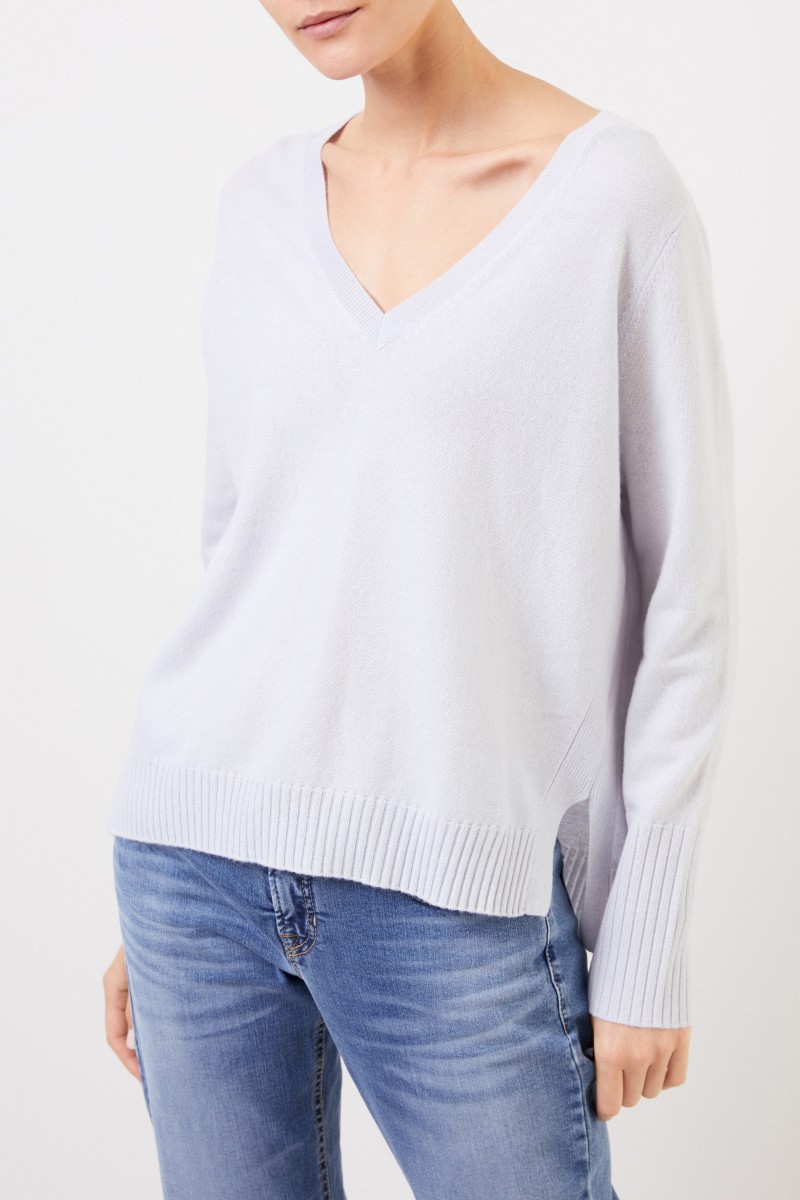Allude V-Neck Cashmere-Pullover mit Schlitzen Hellblau