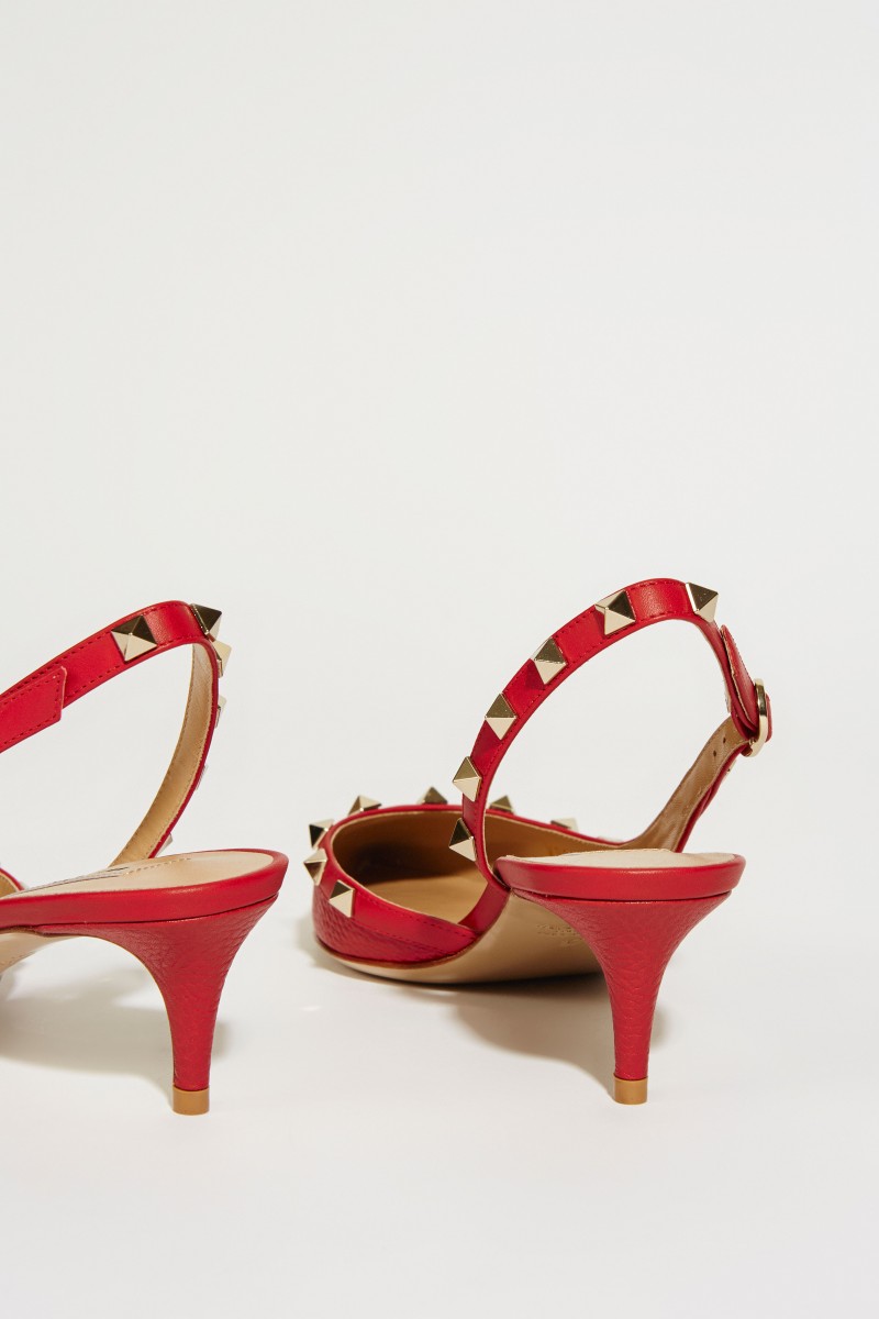 Slingback mit Nietendetails Rot