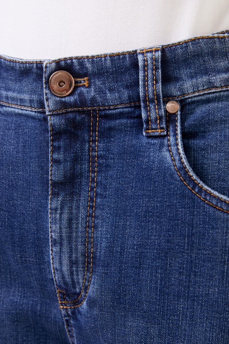 Brunello Cucinelli Jeans 'The Skater Jean' mit Perlenverzierung Blau