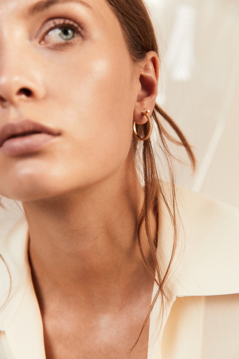 Ohrringe 'Chikka Large' mit Diamanten Gelbgold