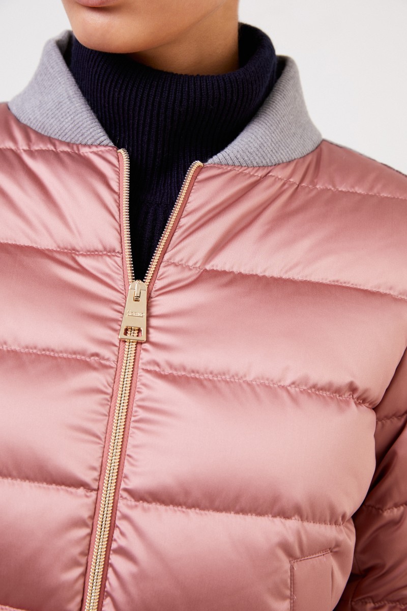 Herno Daunenjacke mit College-Kragen Rosé