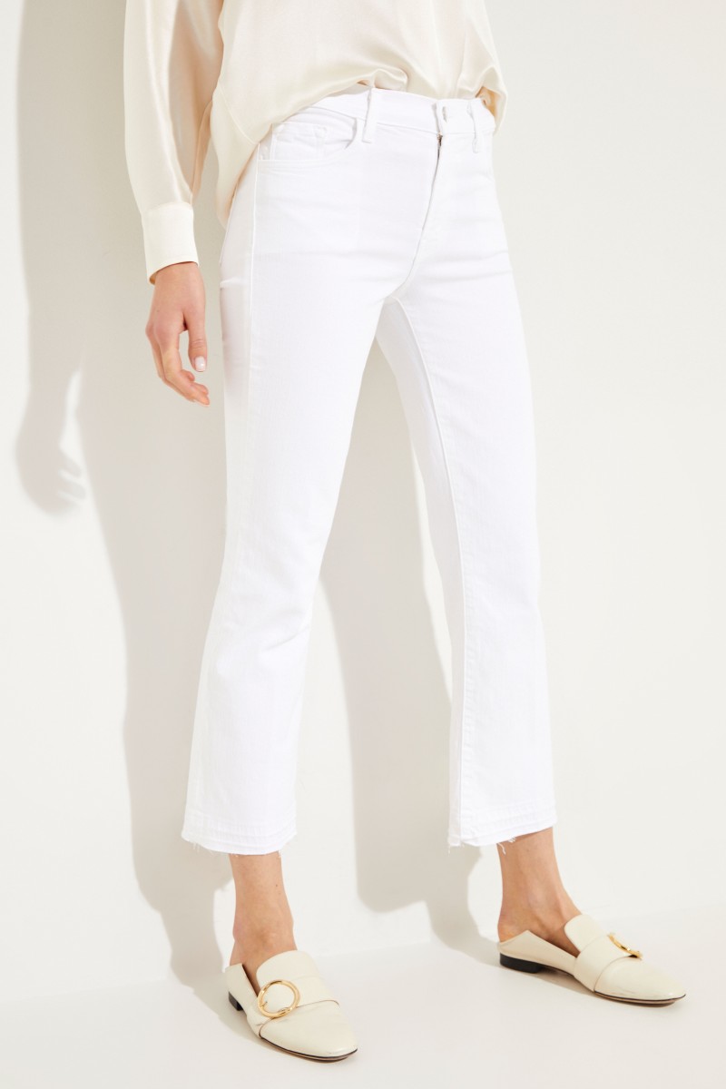 Jeans mit ausgestellten Säumen Weiß