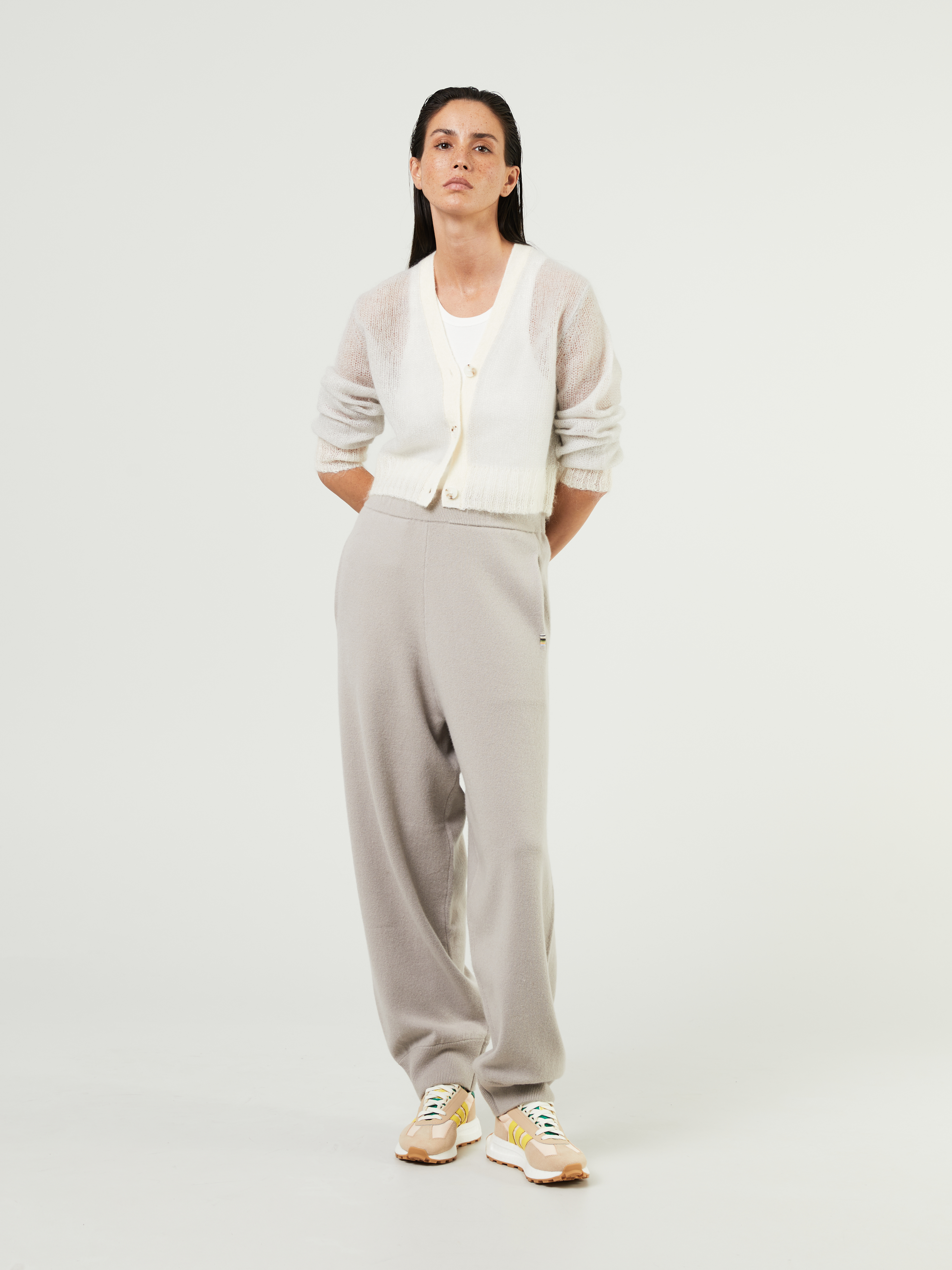SANTICLER Flare Leg Cashmere Lounge Pant in Fawn – Santicler