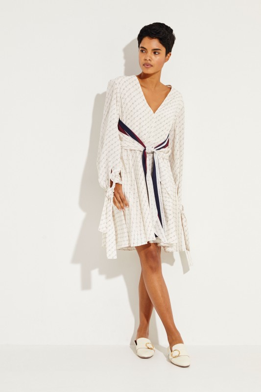 Seiden-Kleid mit Bindedetail Créme