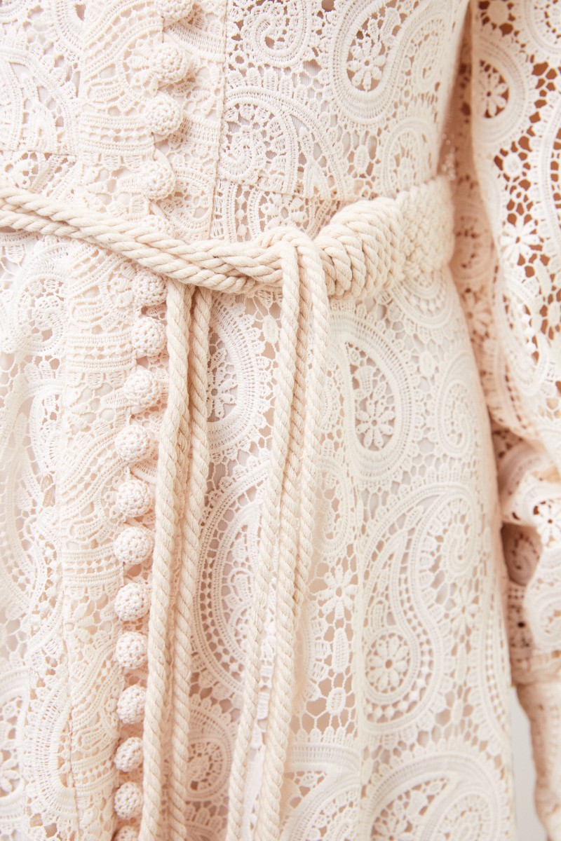 Zimmermann Midi-Spitzenkleid mit Makramee-Gürtel Crème