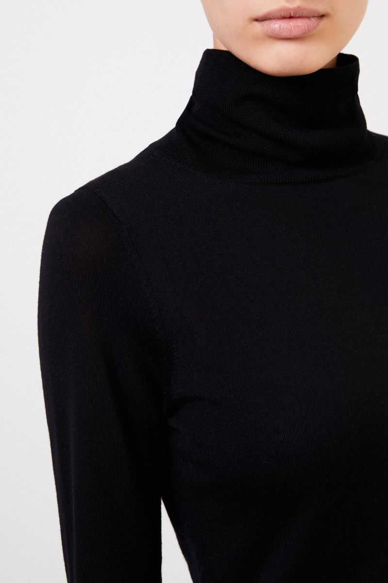 Klassischer Rollkragenpullover Schwarz