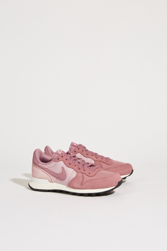 Sneaker 'Internationalist' Violett