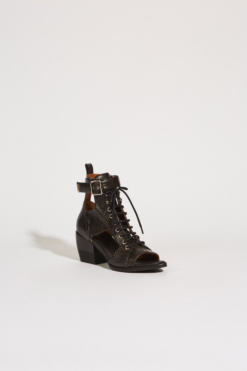 Ankle-Boots mit Cut-Outs Schwarz
