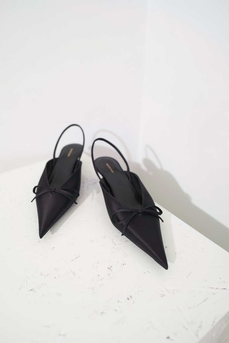Satin-Slingback mit Schleife Schwarz
