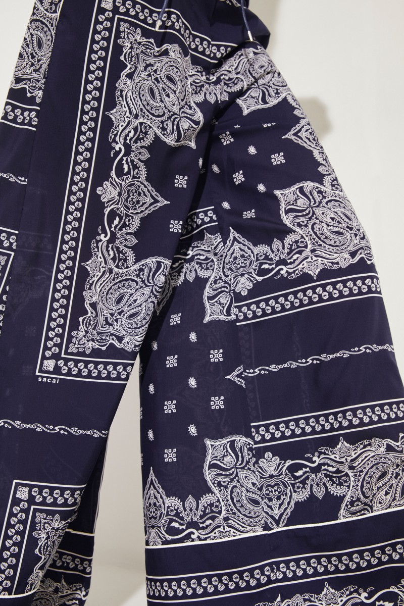 Weite Hose mit Print Blau/Weiß