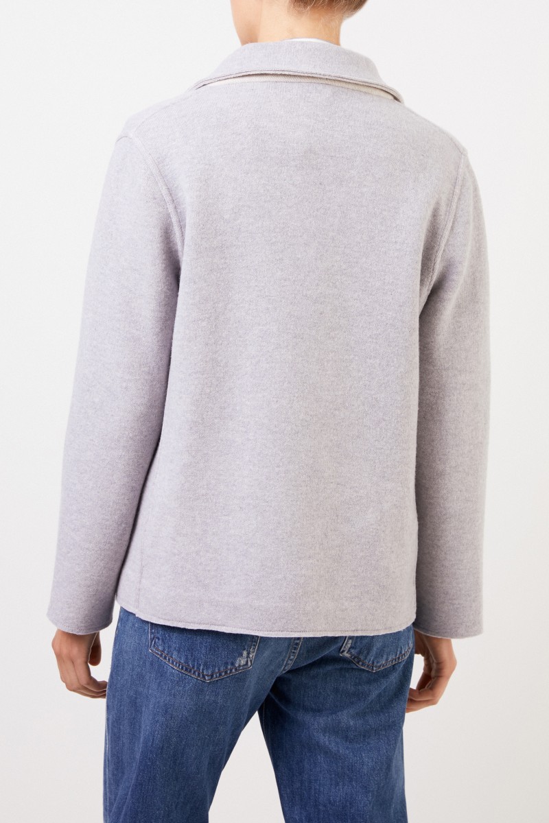 Wolljacke mit Knöpfen Grau