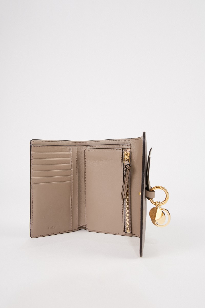 Chloé Leder-Portemonnaie 'Alphabet Small' Cashmere Grey