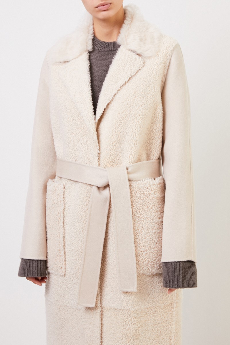 Yves Salomon Cashmere-Lammfellmantel mit Gürtel Crème