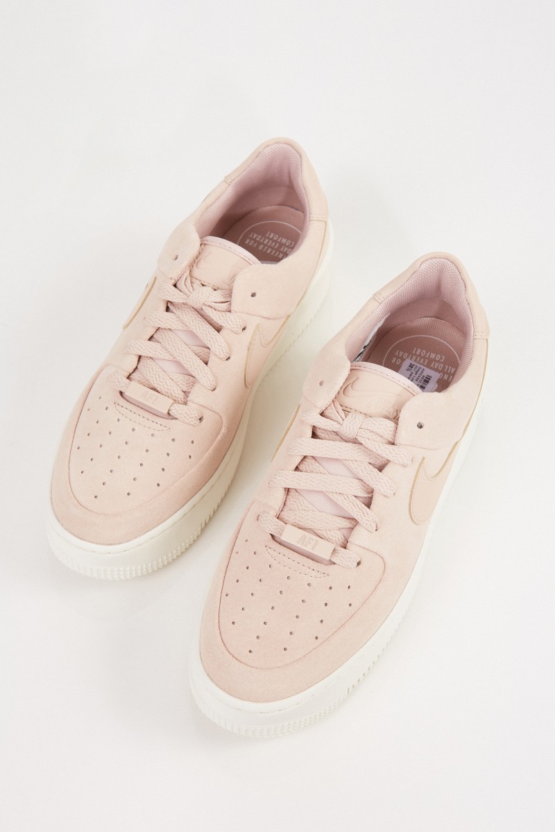 Nike Plateau-Sneaker 'Air Force 1' Beige