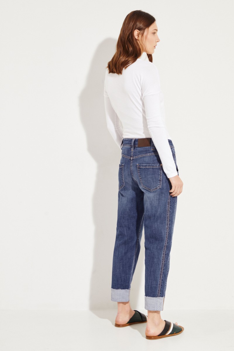 Mid-Rise Jeans mit Perlenverzierung Blau
