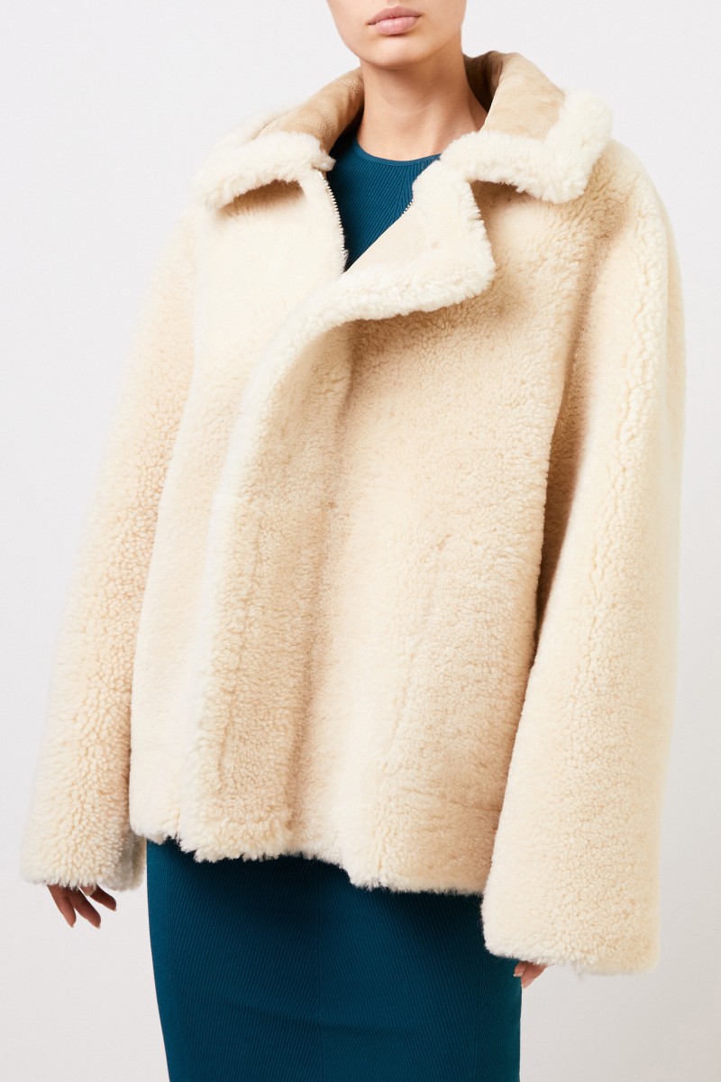 Oversize Wende-Lammfelljacke Ecru