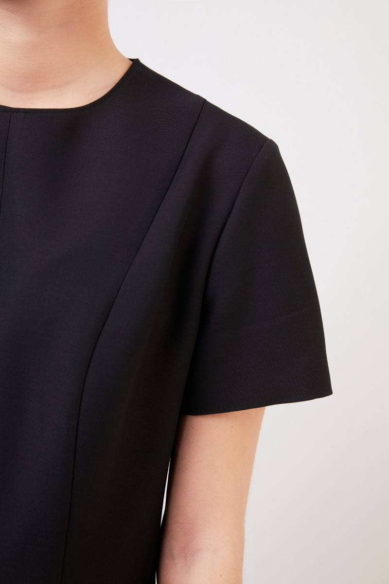 Wool dress with flounce black