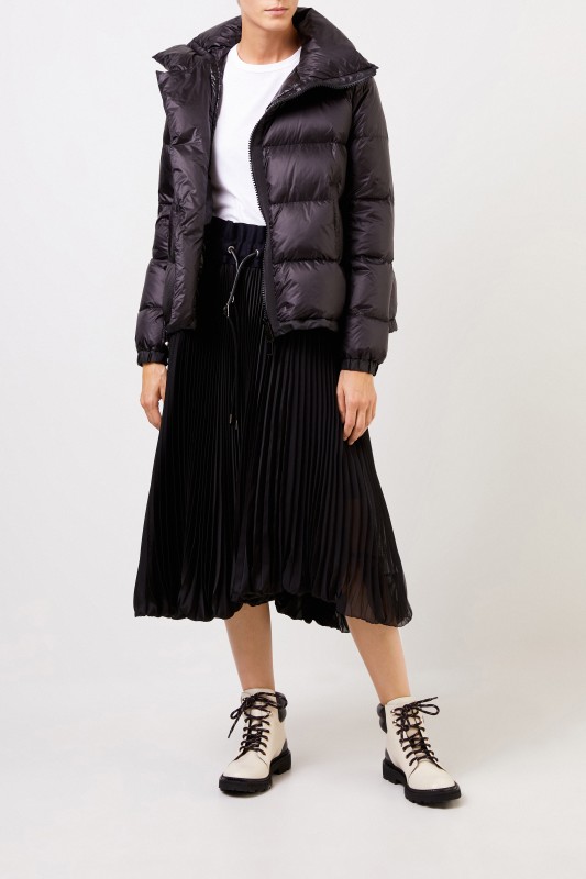Kurze Daunenjacke Schwarz