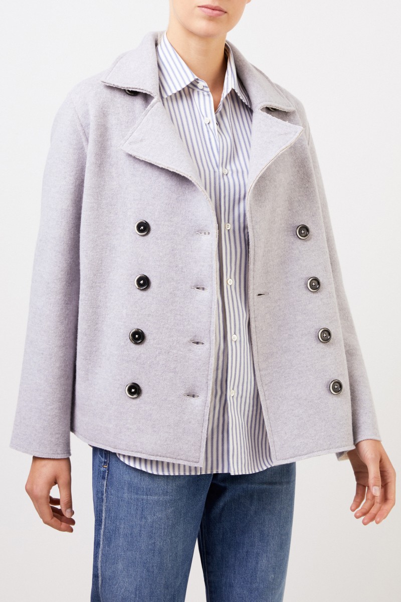 Wolljacke mit Knöpfen Grau