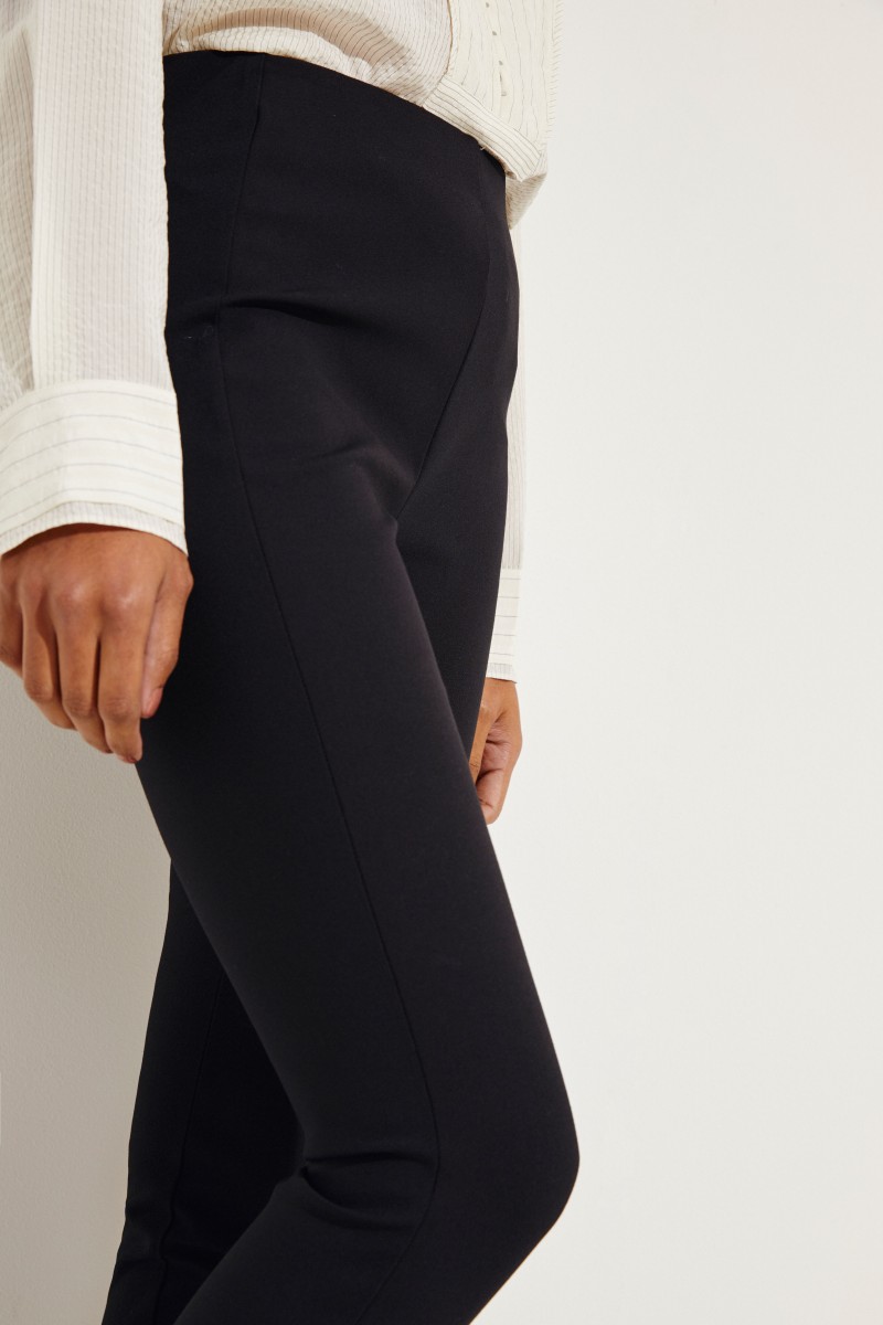 Elastische Hose 'Simone' Schwarz
