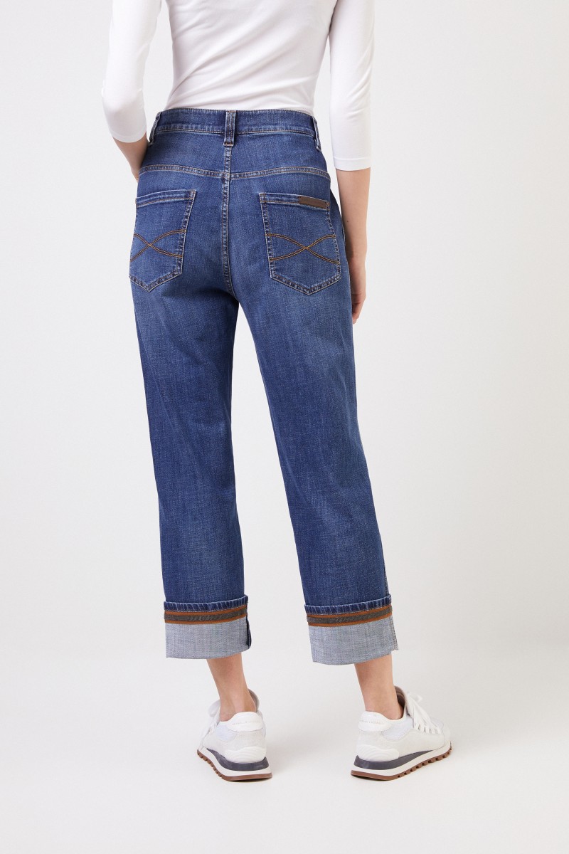 Brunello Cucinelli Jeans 'The Skater Jean' mit Perlenverzierung Blau