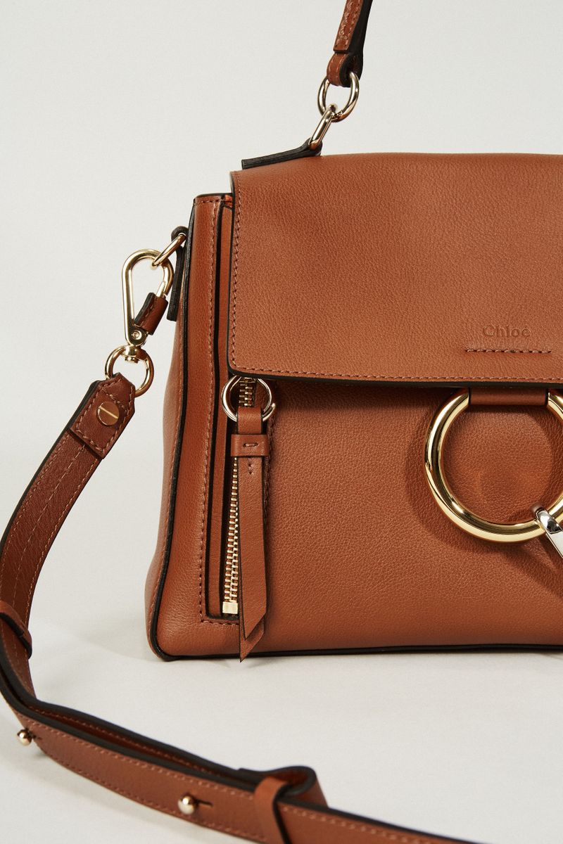 Umhängetasche 'Faye Day Small' Cognac