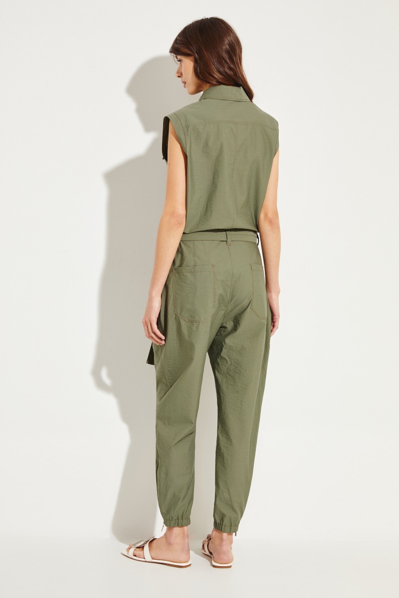 Jumpsuit mit Bindeelement Salbei