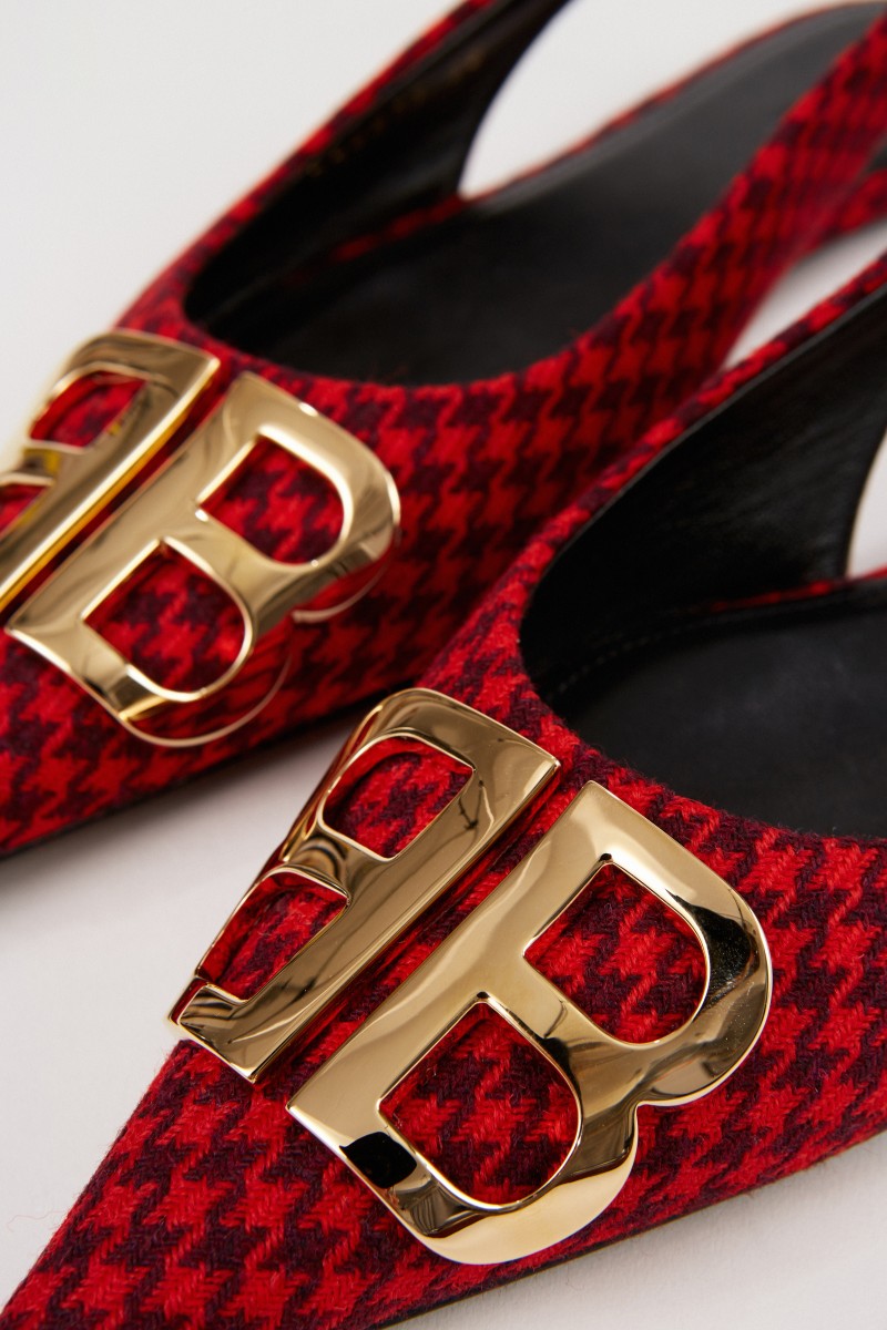 Balenciaga Spitzer Leder-Flat mit Pepitamuster Rot/Schwarz