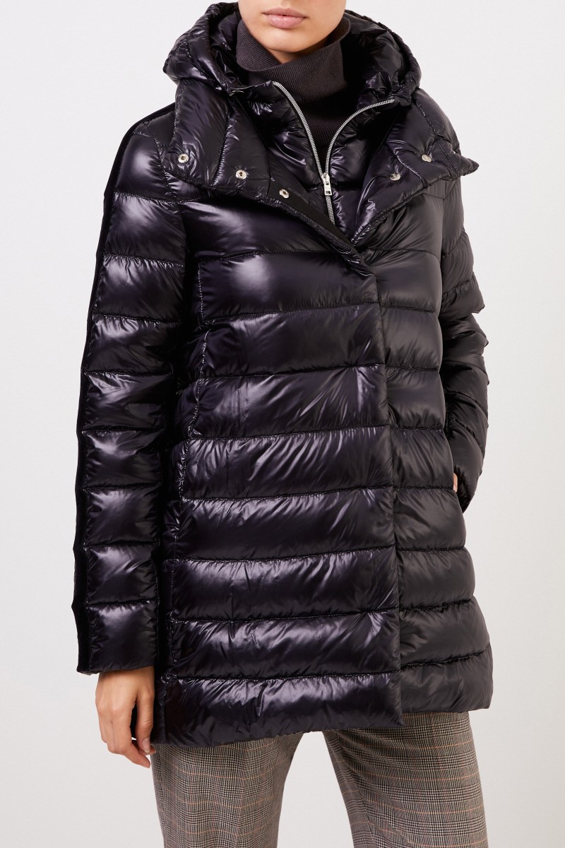 Herno Daunenmantel mit Samt-Details Schwarz