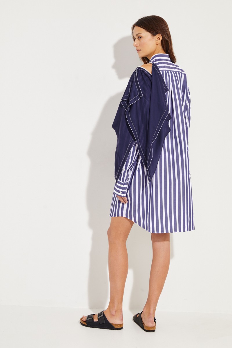Gestreiftes Hemdblusenkleid mit Detail Blau/Weiß
