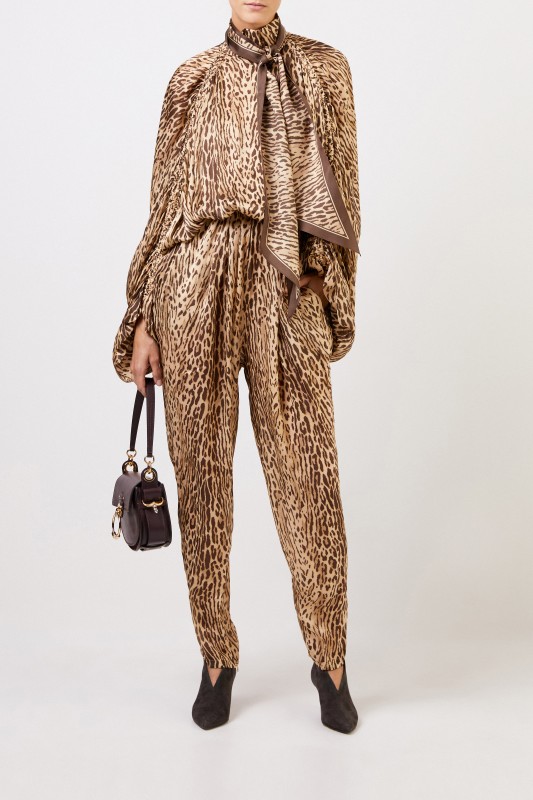 Seiden-Jumpsuit mit Bindedetail Braun