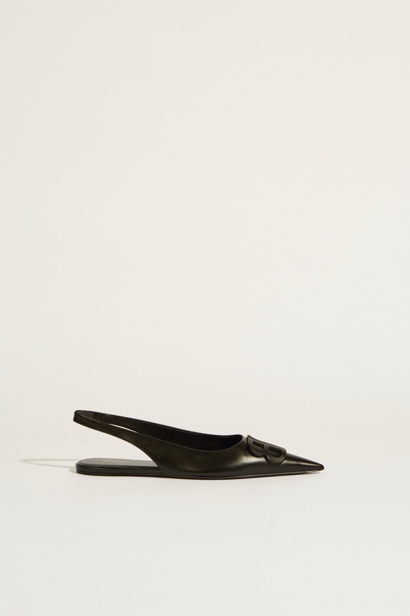 Spitzer Leder-Flat mit Logo Schwarz