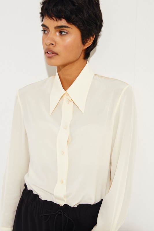 Klassiche Seidenbluse Crèmeweiß