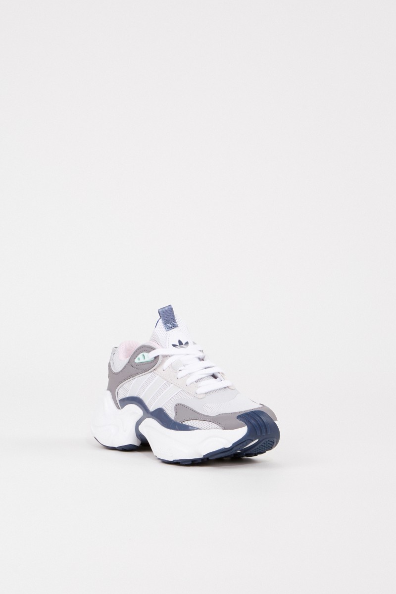 Adidas Sneaker 'Magmur Runner W' Weiß/Blau