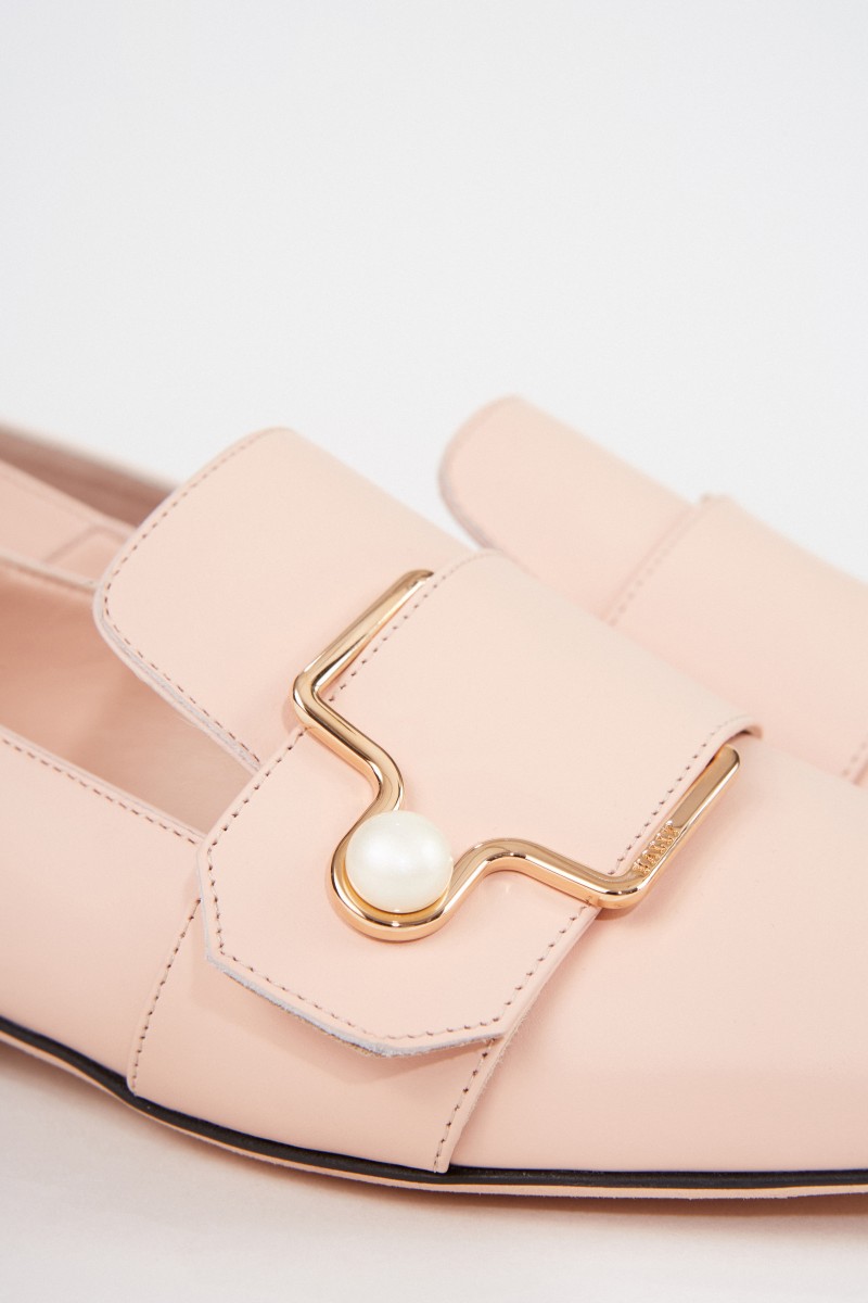Lederloafer 'Maelle' mit Schnalle Puder