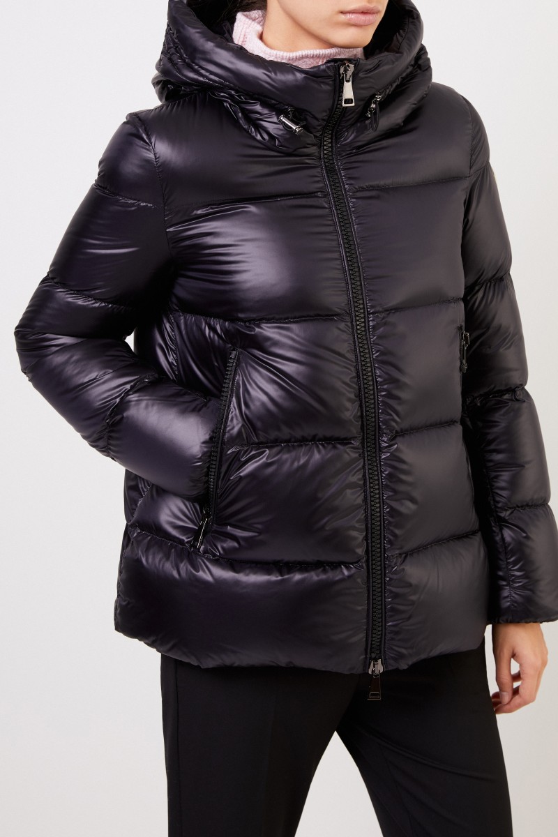 Moncler Ausgestellte Daunenjacke 'Seritte' mit Glanz Schwarz