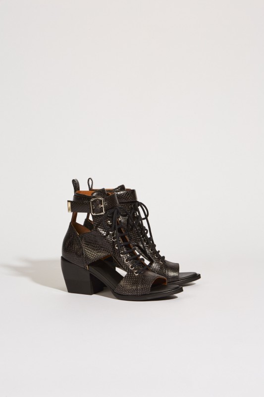 Ankle-Boots mit Cut-Outs Schwarz