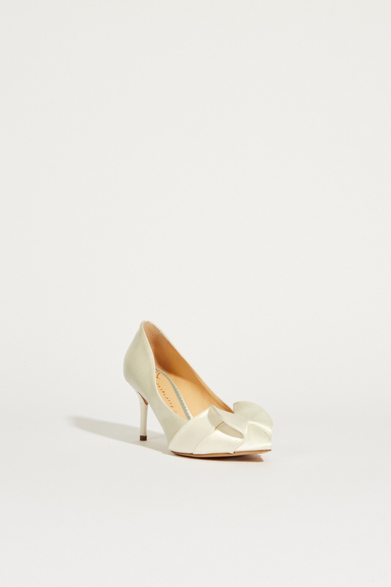 Satin-Brautpump mit Schleifendetail Weiß
